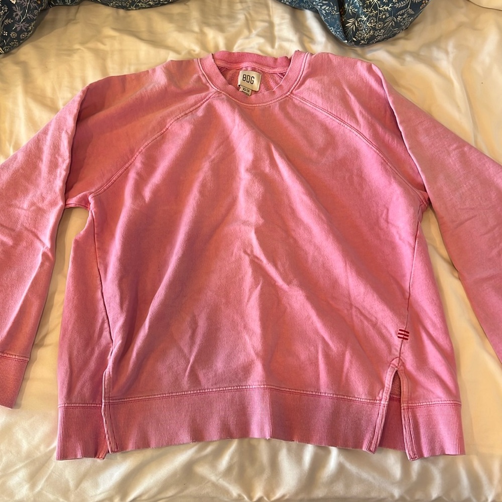 Urban outfitters pink oversized pullover, size XS.